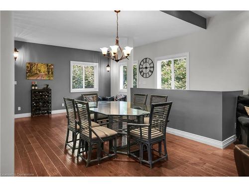 9 Alves Lane, Seguin, ON - Indoor Photo Showing Dining Room