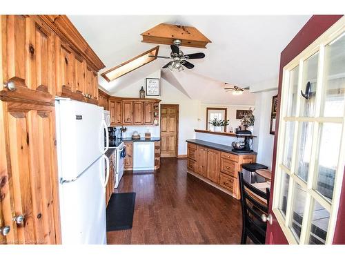 617 Marshagen Road, Dunnville, ON - Indoor Photo Showing Kitchen