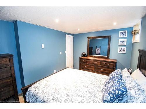 617 Marshagen Road, Dunnville, ON - Indoor Photo Showing Bedroom