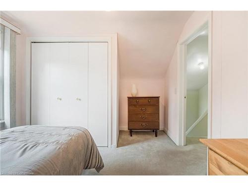 56 West 1St Street, Hamilton, ON - Indoor Photo Showing Bedroom