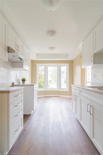 19-503 Highway 8 Highway, Stoney Creek, ON - Indoor Photo Showing Kitchen