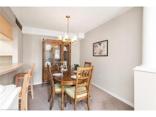 B405-216 Plains Road W, Burlington, ON - Indoor Photo Showing Dining Room