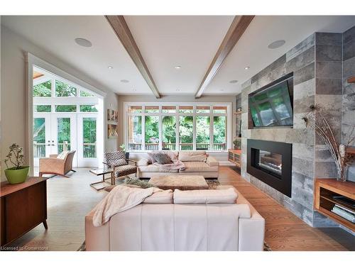 298 Shoreview Road, Burlington, ON - Indoor Photo Showing Living Room With Fireplace