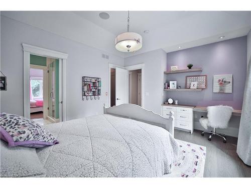 298 Shoreview Road, Burlington, ON - Indoor Photo Showing Bedroom