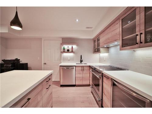 298 Shoreview Road, Burlington, ON - Indoor Photo Showing Kitchen With Upgraded Kitchen