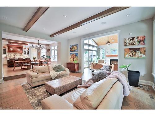 298 Shoreview Road, Burlington, ON - Indoor Photo Showing Living Room