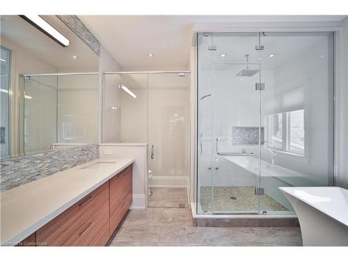 298 Shoreview Road, Burlington, ON - Indoor Photo Showing Bathroom