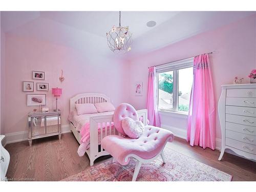 298 Shoreview Road, Burlington, ON - Indoor Photo Showing Bedroom