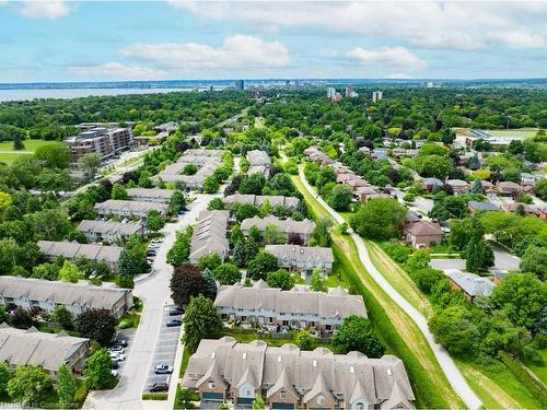 83-3333 New Street, Burlington, ON - Outdoor With View