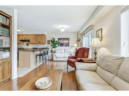 25 Golden Iris Crescent, Waterdown, ON - Indoor Photo Showing Living Room