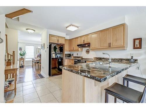 25 Golden Iris Crescent, Waterdown, ON - Indoor Photo Showing Kitchen With Double Sink