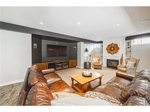 178 Brookhaven Court, Welland, ON - Indoor Photo Showing Living Room With Fireplace