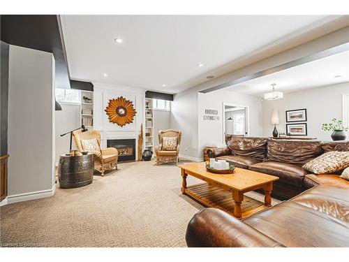 178 Brookhaven Court, Welland, ON - Indoor Photo Showing Living Room With Fireplace