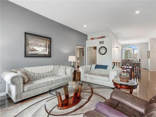 6 Kim Lane, Waterford, ON - Indoor Photo Showing Living Room