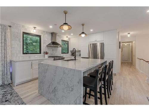 1891 Heather Hills Drive, Burlington, ON - Indoor Photo Showing Kitchen With Upgraded Kitchen