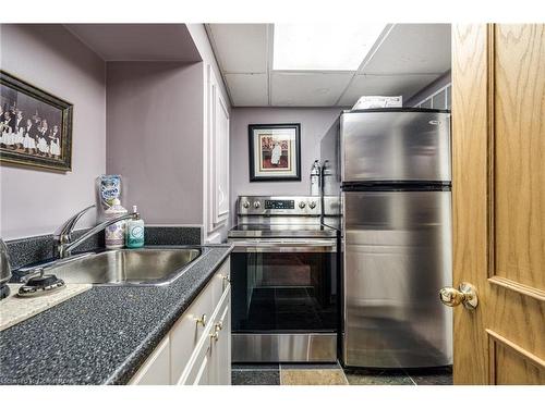 57 Kennedy Road, Caledon, ON - Indoor Photo Showing Kitchen