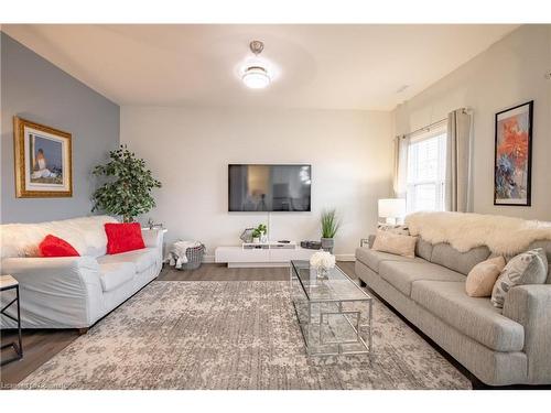 7B Shores Lane, Crystal Beach, ON - Indoor Photo Showing Living Room