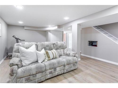 48 Karsh Crescent, Waterdown, ON - Indoor