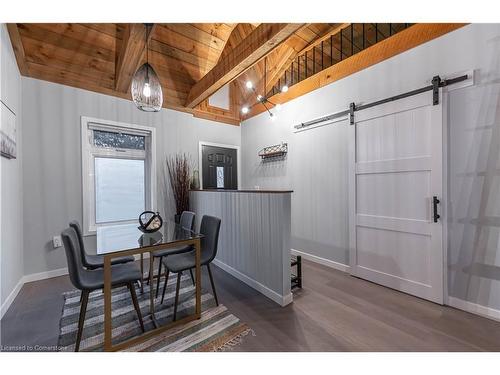 329 Main Street W, Hamilton, ON - Indoor Photo Showing Dining Room