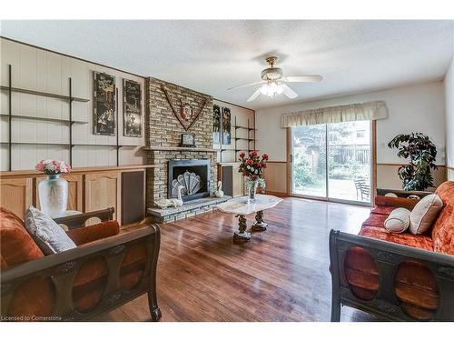 2163 Alconbury Crescent, Burlington, ON - Indoor Photo Showing Living Room With Fireplace