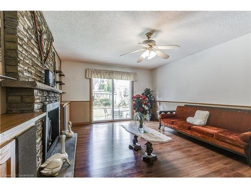 2163 Alconbury Crescent, Burlington, ON - Indoor Photo Showing Living Room With Fireplace