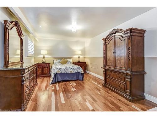 2163 Alconbury Crescent, Burlington, ON - Indoor Photo Showing Bedroom