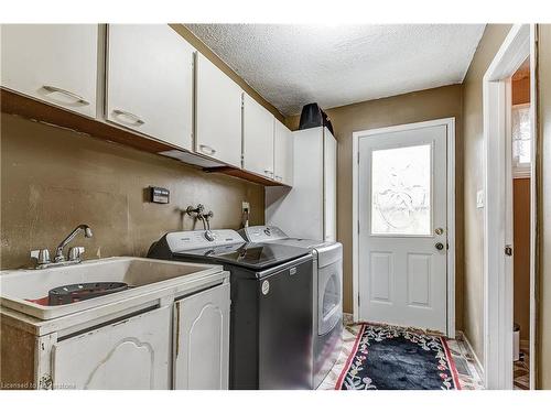 2163 Alconbury Crescent, Burlington, ON - Indoor Photo Showing Laundry Room