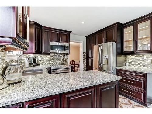 2163 Alconbury Crescent, Burlington, ON - Indoor Photo Showing Kitchen With Double Sink