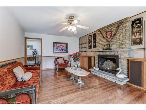 2163 Alconbury Crescent, Burlington, ON - Indoor Photo Showing Living Room With Fireplace