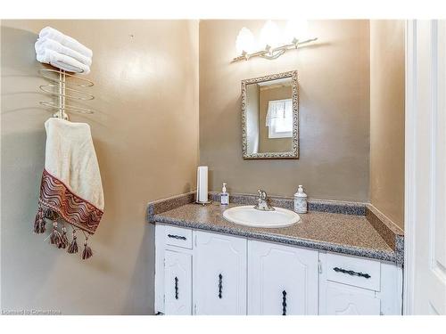 2163 Alconbury Crescent, Burlington, ON - Indoor Photo Showing Bathroom