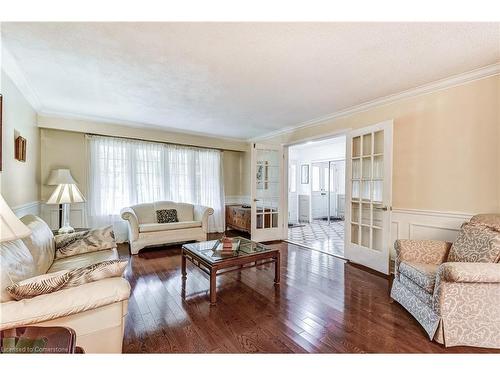 2163 Alconbury Crescent, Burlington, ON - Indoor Photo Showing Living Room