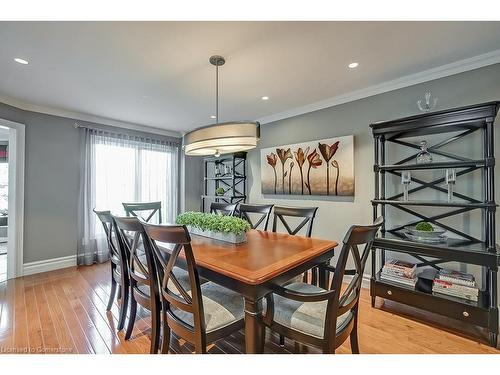 1407 Bayshire Drive, Halton, ON - Indoor Photo Showing Dining Room