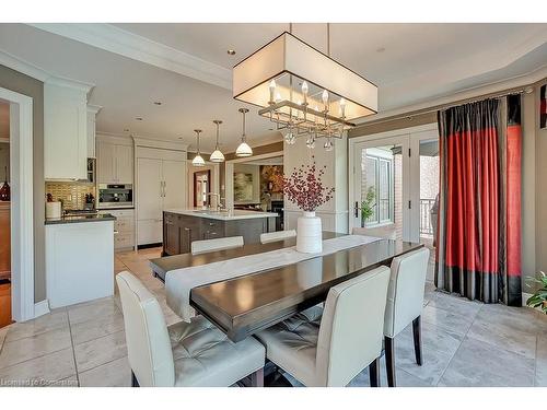 1407 Bayshire Drive, Halton, ON - Indoor Photo Showing Dining Room