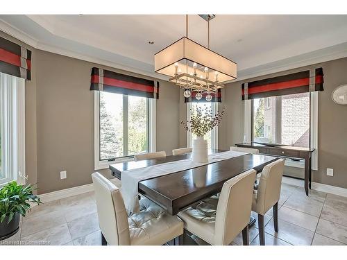 1407 Bayshire Drive, Halton, ON - Indoor Photo Showing Dining Room