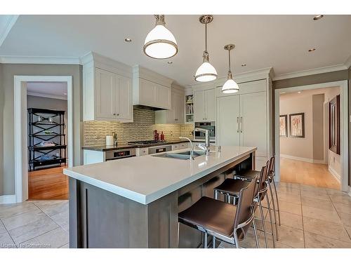 1407 Bayshire Drive, Halton, ON - Indoor Photo Showing Kitchen With Double Sink With Upgraded Kitchen