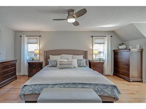 1407 Bayshire Drive, Halton, ON - Indoor Photo Showing Bedroom