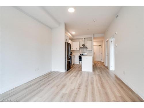 405-153 Wilson Street W, Ancaster, ON - Indoor Photo Showing Kitchen