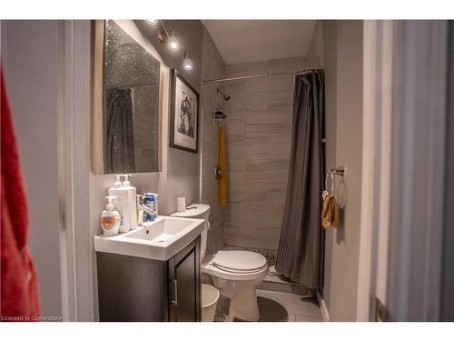 163 Emerald Street N, Hamilton, ON - Indoor Photo Showing Bathroom