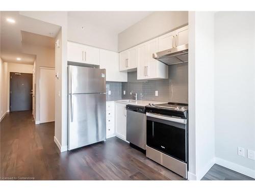 1503-15 Queen Street S, Hamilton, ON - Indoor Photo Showing Kitchen