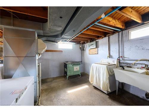 48 Crawford Drive, Hamilton, ON - Indoor Photo Showing Basement