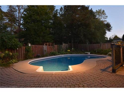 4 Joya Place, Dundas, ON - Outdoor With In Ground Pool With Backyard