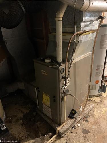 98 East 18Th Street, Hamilton, ON - Indoor Photo Showing Basement