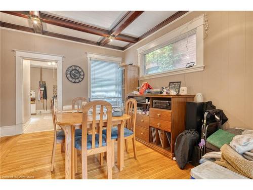 34 Sherman Avenue S, Hamilton, ON - Indoor Photo Showing Dining Room