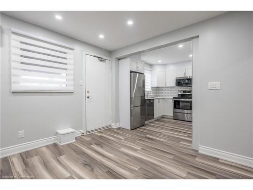 34 Sherman Avenue S, Hamilton, ON - Indoor