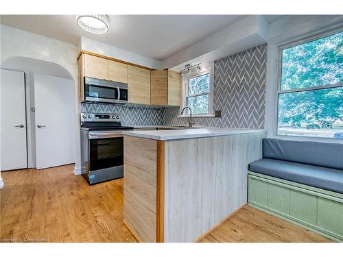 355 Bernard Avenue, Ridgeway, ON - Indoor Photo Showing Kitchen