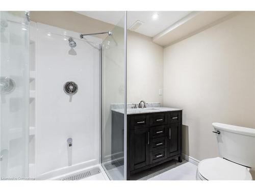 180 Chambers Drive, Ancaster, ON - Indoor Photo Showing Bathroom