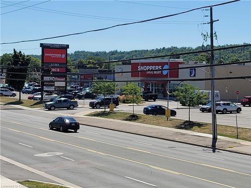 308-121 Highway 8 N, Hamilton, ON - Outdoor