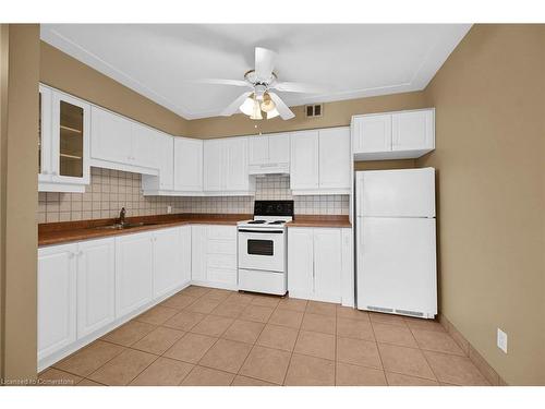 408-10 Woodman Drive S, Hamilton, ON - Indoor Photo Showing Kitchen