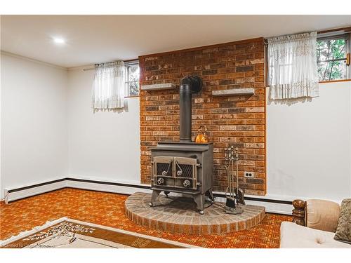 83 South Bend Road W, Hamilton, ON - Indoor With Fireplace