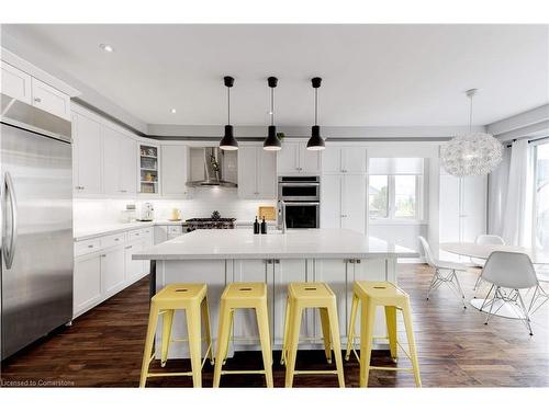 66 Sexton Crescent, Ancaster, ON - Indoor Photo Showing Kitchen With Upgraded Kitchen